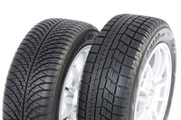 横浜ゴムのスタッドレスタイヤ「アイスガード6」(右)と、2020年1月に本格発売となったオールシーズンタイヤ「ブルーアース4S AW21」(左)。