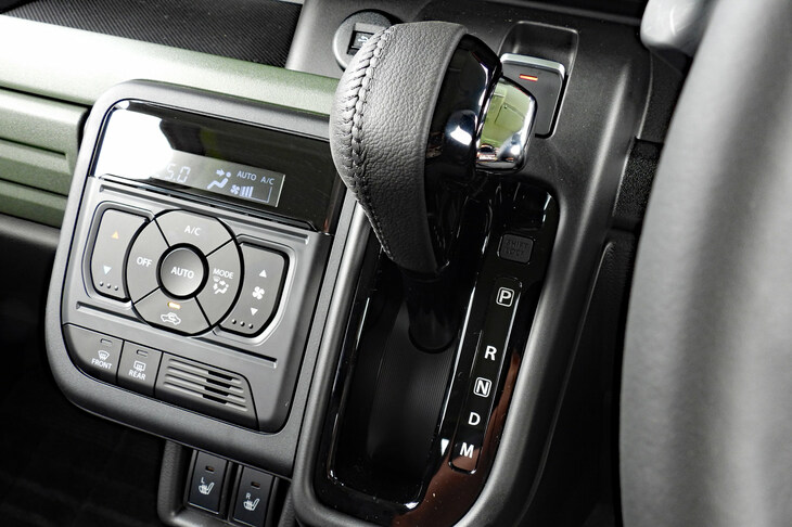 スズキ・スペーシア ギア ハイブリッドXZターボ(センタークラスター)