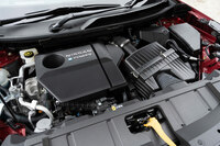 パワートレインにはシリーズ式ハイブリッドシステム「e-POWER」を採用。発電を担うエンジンには、1.5リッターの可変圧縮比ターボを採用する。