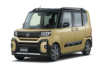 軽スーパーハイトワゴン市場を創出した「ダイハツ・タント」。これは2022年に追加設定されたアウトドアテイストの「タント ファンクロス」。