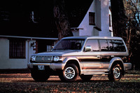 2代目「パジェロ」がデビューしたのは1991年のこと。月間販売台数1位に輝くなど、大ヒットモデルとなった。