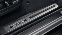 トヨタがレクサスの最上級SUV「LX」を一部改良 新グレード“Fスポーツ”を設定の画像