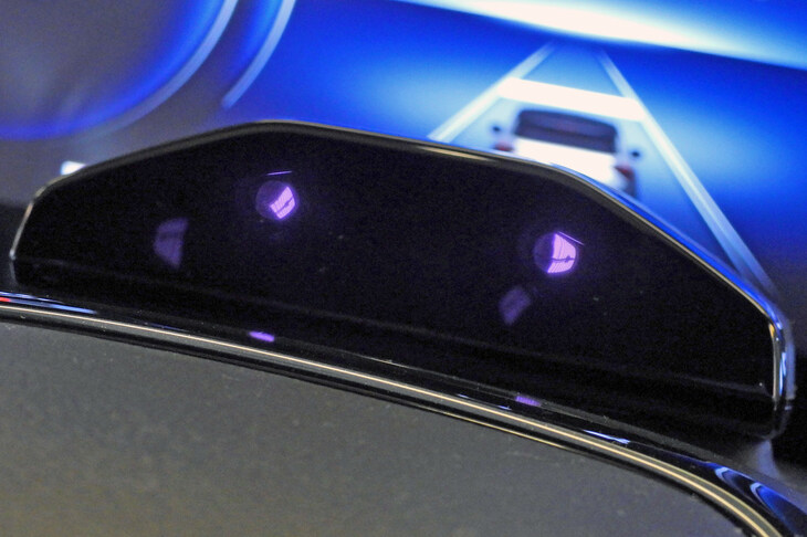 スズキeビターラZ(ドライバーモニター)