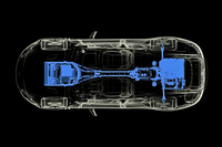 「ラピードS」のエンジンやトランスミッションのあった位置に、大容量バッテリーを換装。