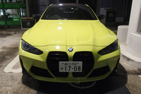 エクステリアにおいて、最大の特徴といえる迫力あるフロントマスクを個人的には「デカ鼻」と呼んでいる。 以前「M440i xDriveクーペ」で首都高に出撃した時は、前を行くクルマがやたらと道を譲ってくれた。