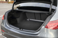 トランクルームの容量は455リッター。従来モデルより10リッター拡大している。