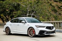 ホンダが日本導入を発表した「アキュラ・インテグラ タイプS」。なんとアキュラの“A”エンブレムもそのままに販売される予定とか。