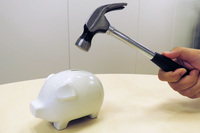 購入・維持に関するあまたの出費もあって、特に都市部では、消費者の間ですっかり「自動車=金食い虫」のイメージがついてしまった。