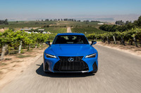 今回試乗した北米仕様車の場合で、0-60mph(0-96km/h)の加速タイムは4.4秒と公表されている。