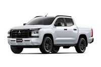 「三菱トライトン」の特別仕様車「ブラックエディション」。写真の外板色は「ホワイトダイヤモンド」。