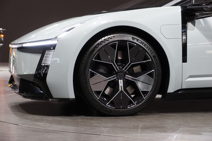 トヨタ・カローラ コンセプト