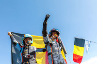 チャンピオンはタナックに譲ったものの、カタルーニャを優勝で飾ったヌービル。ヒュンダイもマニュファクチャラーズランキングでは依然1位にあり、思惑通りに2位トヨタとのポイント差をひろげて見せました。最終戦オーストラリアでの、両者のタイトル争いが楽しみですな。