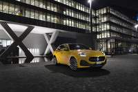 マセラティ・グレカーレ トロフェオ