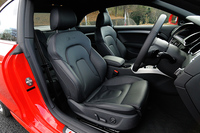 アウディA5 3.2FSIクワトロ(4WD/6AT)【試乗記】の画像