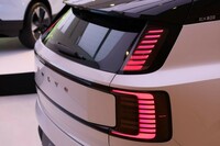 動画で見る「ボルボEX30」の画像