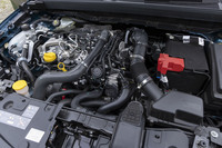 最高出力158PS、最大トルク270N・mの1.3リッター直4ターボエンジンと、同5PS、同19.2N・mのBSG(補助モーター)、そして12Vリチウムイオンバッテリーで構成される「アルカナR.S.ライン マイルドハイブリッド」のパワートレイン。