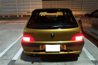 「106 S16」は十分すぎるほど速く、 サスはしなやかでハンドリングもしっかりしている。とても25年落ちとは思えないパフォーマンスだった。とにかく今のこの状態は、古き良きフランス車そのものに近いと断言してしまおう。