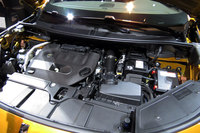 エンジンには1.6リッター直4ガソリンターボと2リッター直4ディーゼルターボが用意される。