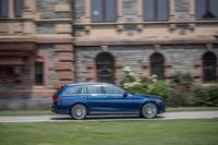 近い将来「OM 654」型ディーゼルエンジンにプラグインハイブリッドシステムを組み合わせたパワーユニットの導入が計画されている。