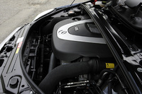 メルセデス・ベンツR350 4MATIC(4WD/7AT)【試乗記】の画像