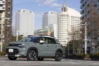 2021年11月25日に発売された改良型「シトロエンC3エアクロスSUV」。グレードが旧上級グレードの「シャイン」に一本化されている。