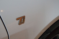 今回試乗した「Ti」グレードはエントリーモデルという位置づけで、受注生産になっている。車両本体価格は524万円。