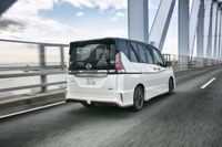 「セレナNISMO」には、運転支援装備「プロパイロット」が標準で備わる。