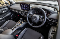 「ZR-V」のインテリア。伊藤さんは「パッケージデザインで目指したものは、クルマとの一体感が強く感じられるセダンライクなSUVをつくり上げることでした」と述べた。