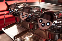 「ファエマ・プレジデントGTi」の操作パネル。参考までに、イタリアにおける価格は1万2000ユーロ(約193万円)前後である。 (photo:Italdesign)