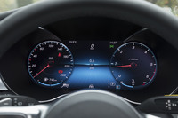 12.3インチのフル液晶メーターパネル「コックピットディスプレイ」はオプション(一部グレードで標準)で用意される。