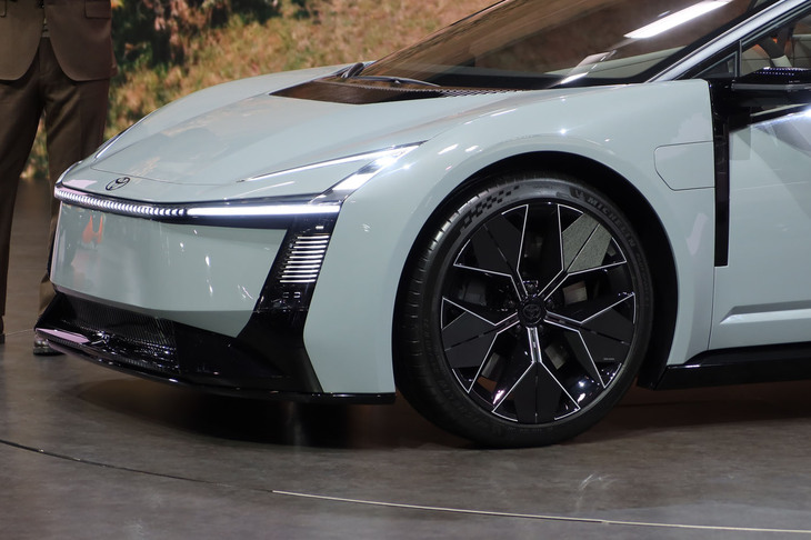 トヨタ・カローラ コンセプト