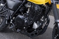 複雑な造形美と、プリミティブなビート感を味わえる空冷単気筒エンジンだが、世界的な潮流もあって、マットモーターサイクルズでも採用はこの「ベニーズリミテッド」が最後となるという。