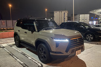 「レクサスGX」として国内で販売されるのは今回が初。グローバルでは3代目となり、「ランドクルーザー プラド」のレクサス版として知られてきた。