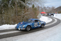 「ラリー・モンテカルロ・ヒストリーク」では、往年のラリーカーが冬季のアルプスを駆ける。