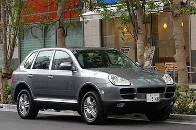 【スペック】全長×全幅×全高=4782×1928×1699mm/ホイールベース=2855mm/車重=2245kg/駆動方式=4WD/4.5リッターV8DOHC32バルブ(340ps/6000rpm、42.8kgm/2500-5500rpm)/車両本体価格=860.0万円(テスト車=955.0万円)