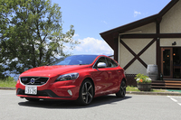 第299回:「ボルボV40」で八ヶ岳山麓のブドウ畑へ先進技術が支えるクルマとワインをテイスティング
