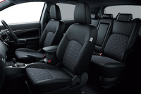 三菱がコンパクトSUV「RVR」の一部仕様を変更 安全装備を充実の画像