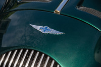 モーガンは、1909年に設立された英国のスポーツカーメーカー。往年の“ハンドビルド”によるクルマづくりを今日に伝える、希有(けう)な存在である。