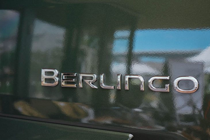 シトロエン・ベルランゴ ロングMAX BlueHDi(リアのエンブレム)