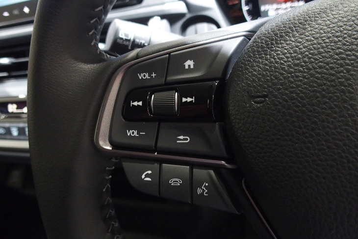 ホンダWR-V(ステアリング左スイッチ)