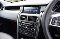 2018年モデルではインフォテインメントシステム「InControl Touch Pro」のコネクティビティー機能が強化されており、スマートフォンによる離れた場所からのドアの施錠・解錠やエアコン操作などが可能となっている。