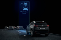 プジョーがコンパクトSUV「3008」の改良モデルを発売 プラグインハイブリッド車を新設定の画像