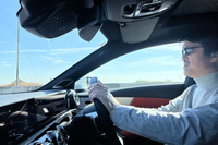 「CLA200dシューティングブレーク」の走りは、約700万円の「C200アバンギャルド」よりずっと印象がいい。もちろんカッコもいいし、なんだかんだで、いまのメルセデスのなかで一番そそられる!