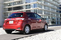 マイナーチェンジを機に、バックドア、バンパー、ワイパー、ランプ類の形状を一新。リアのイメージが大きく変更された。