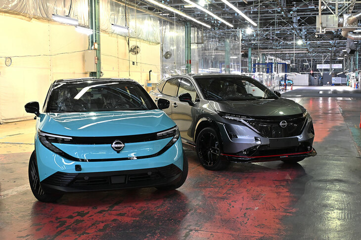 新型「リーフ」(写真左)と「アリア」(同右)も栃木工場で生産中だ。