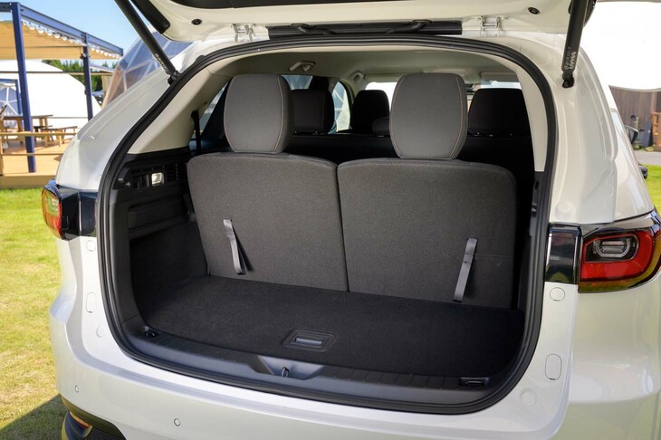 マツダCX-80 XD Sパッケージ(ラゲッジスペース)