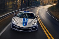 「シボレー・コルベット」史上初の電動AWDモデル世界初公開の画像