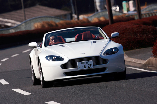 【スペック】全長×全幅×全高=4380×1865×1265mm/ホイールベース=2600mm/車重=1710kg/駆動方式=FR/4.7リッターV8DOHC32バルブ(426ps/7300rpm、48.0kgm/5000rpm)/価格=1756万6500円(テスト車=1853万8800円)