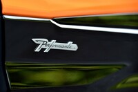 ランボルギーニ・ウルス ペルフォルマンテ(前編)の画像