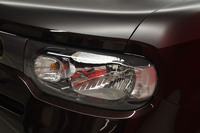 「リフレッシュパッケージ」の「プレミアム」では「エントリー」と「スタンダード」の内容に加え、ヘッドランプ交換、運転席まわりのスイッチ類交換、カウルトップ交換などのメニューが加わる。プレミアムの概算価格は39万1776円となる。